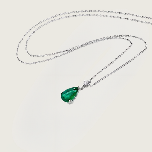 Doğanın İncisi Zümrüt Pırlanta Altın Kolye