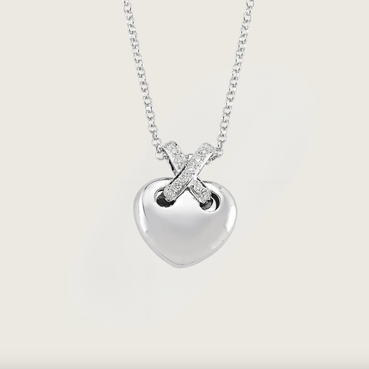 Kalp Şeklinde Pırlanta Beyaz Altın Kolye