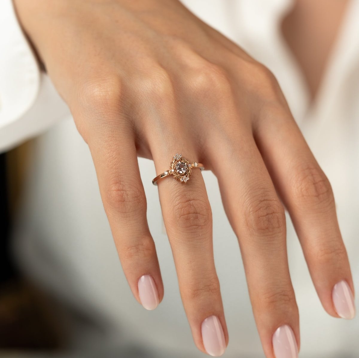 Morganit Büyüsü Rose Altın Pırlanta Yüzük